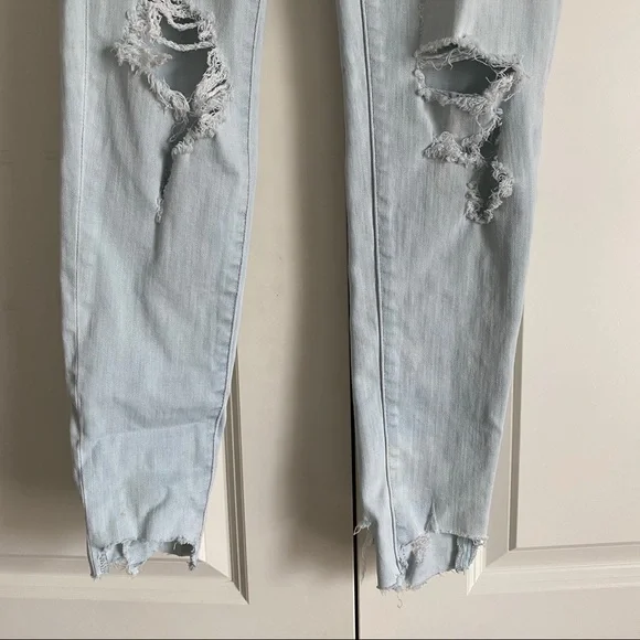 American Eagle Light-wash Ripped Jeans - Picture 2 of 12